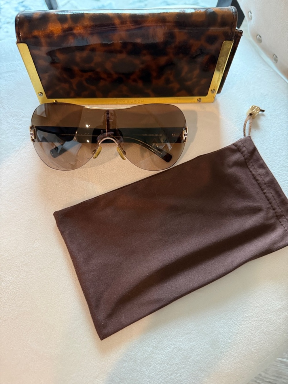 Tory Burch Brown Gradient Shield Sunglasses with Gold Accents